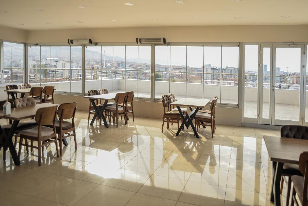 Neva Hotel Μαλάτεια Εξωτερικό φωτογραφία